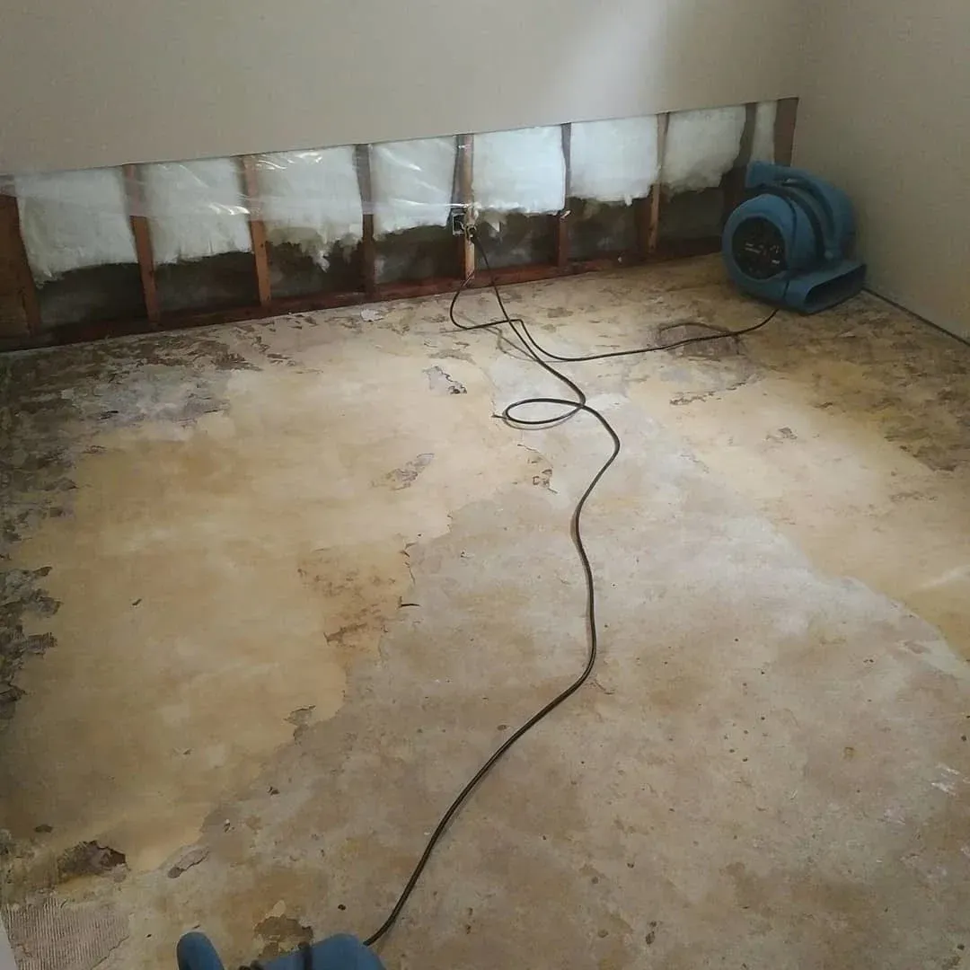 Structural drying equipment for water damage restoration in Saskatoon