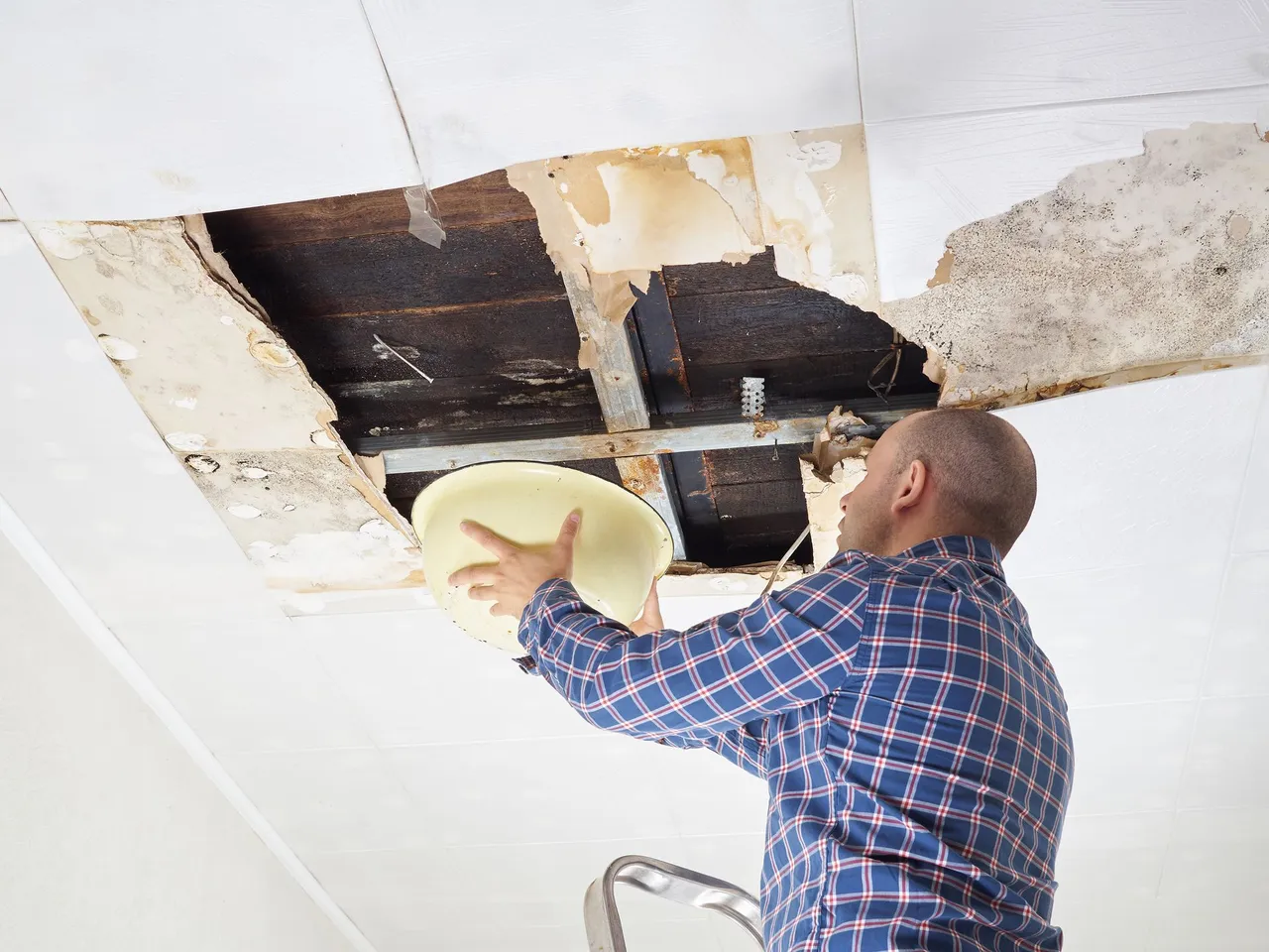 signs of water damage